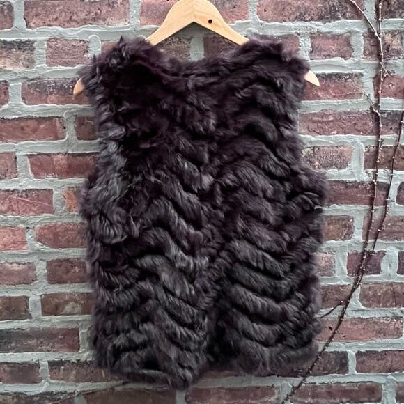 NEW Size Small Metric Units Chocolate Brown Real Rabbit Fur Sleeveless Vest - Picture 6 of 7